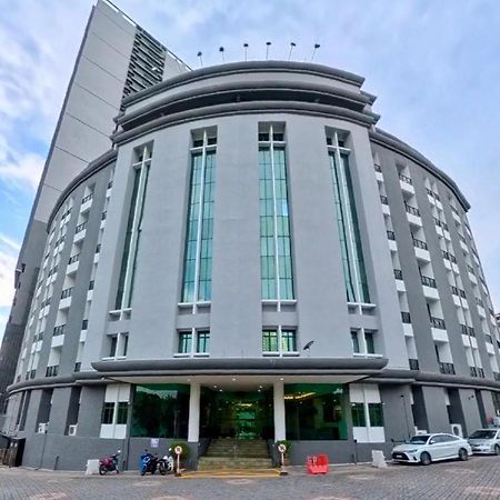 Stallions Suites Penang Jelutong Dış mekan fotoğraf