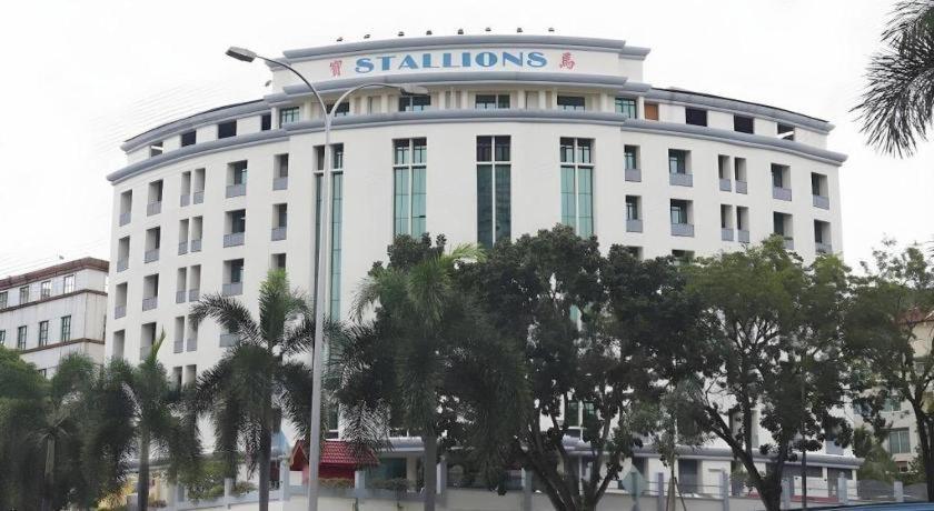 Stallions Suites Penang Jelutong Dış mekan fotoğraf